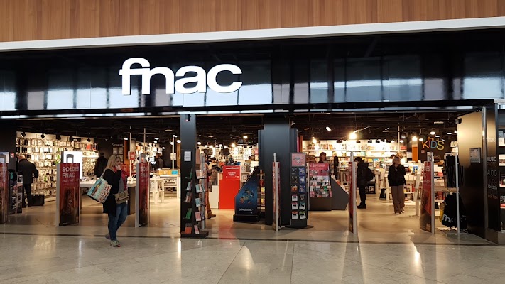 fnac-aeroport-orly-1-zp
